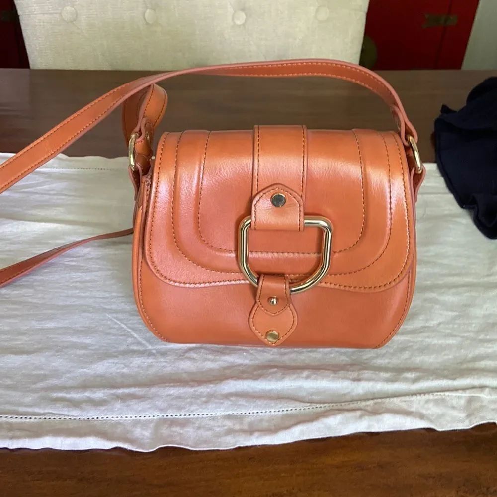 Abercrombie & Fitch Cross body small leather golden silverware light brown color